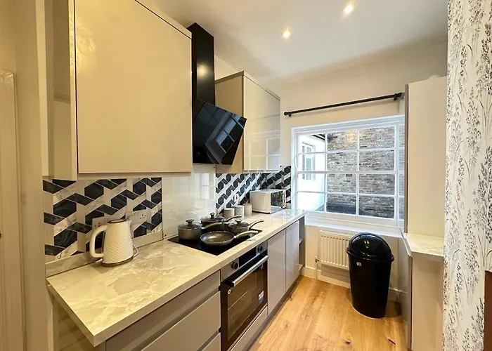 Beautiful One Bedroom Apartment